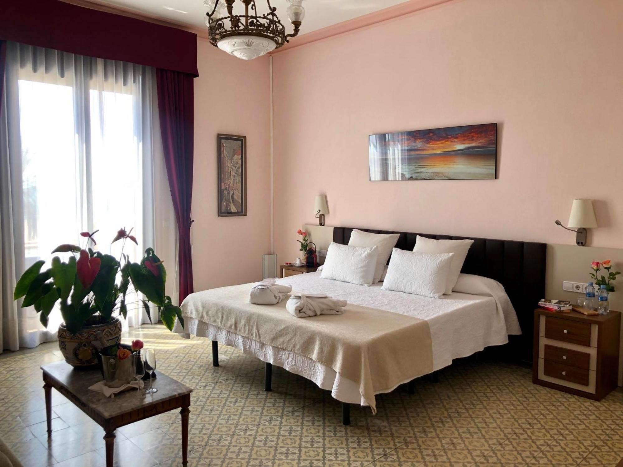 Hotel Llar De Capitans Masnou Kamer foto