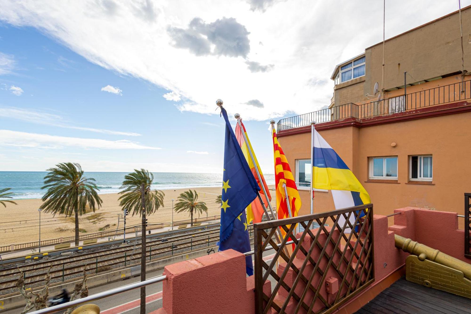 Hotel Llar De Capitans Masnou Buitenkant foto